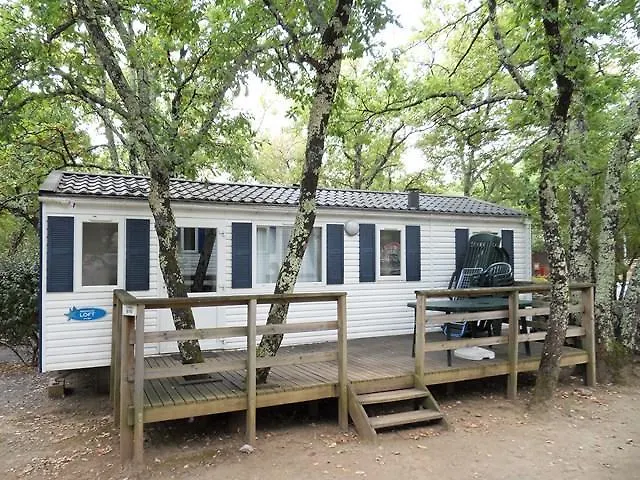 **  Hôtel Camping Manon à Orange  France