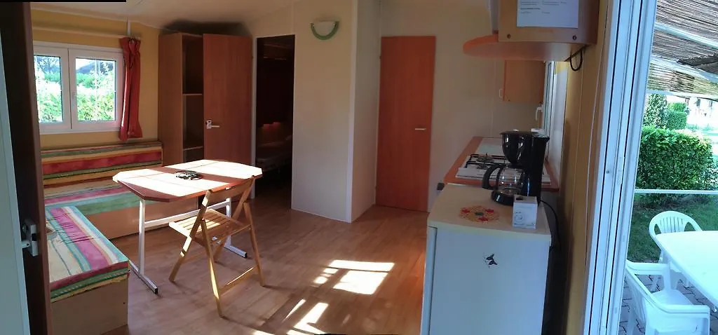 Hôtel Camping Manon à Orange  France